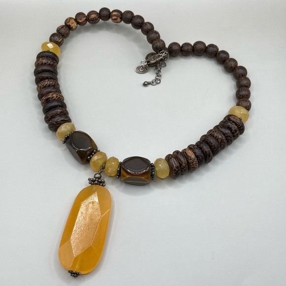 Silpada Honey Jade Pendant Necklace - Picture 2 of 11